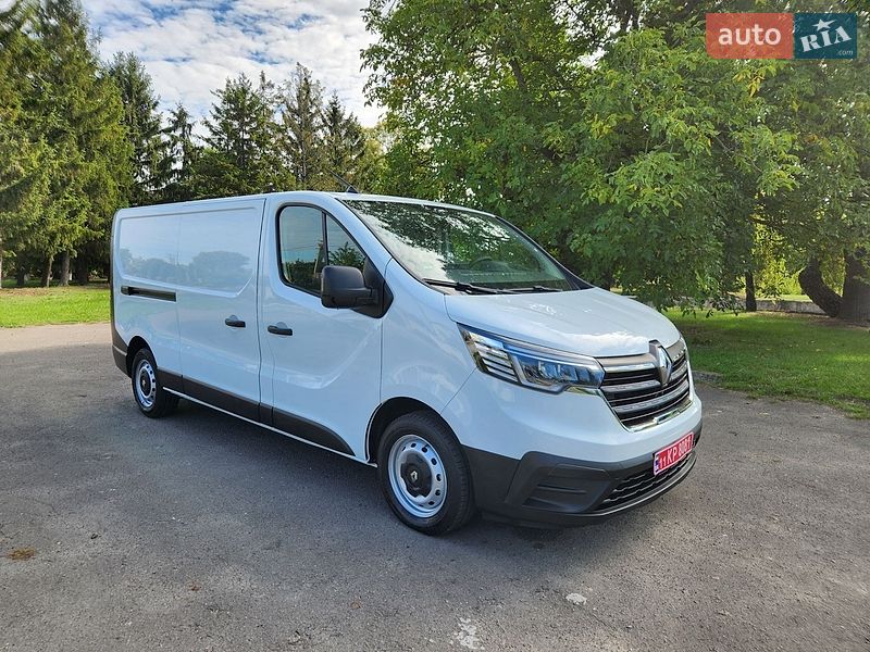 Вантажний фургон Renault Trafic 2022 в Дубні