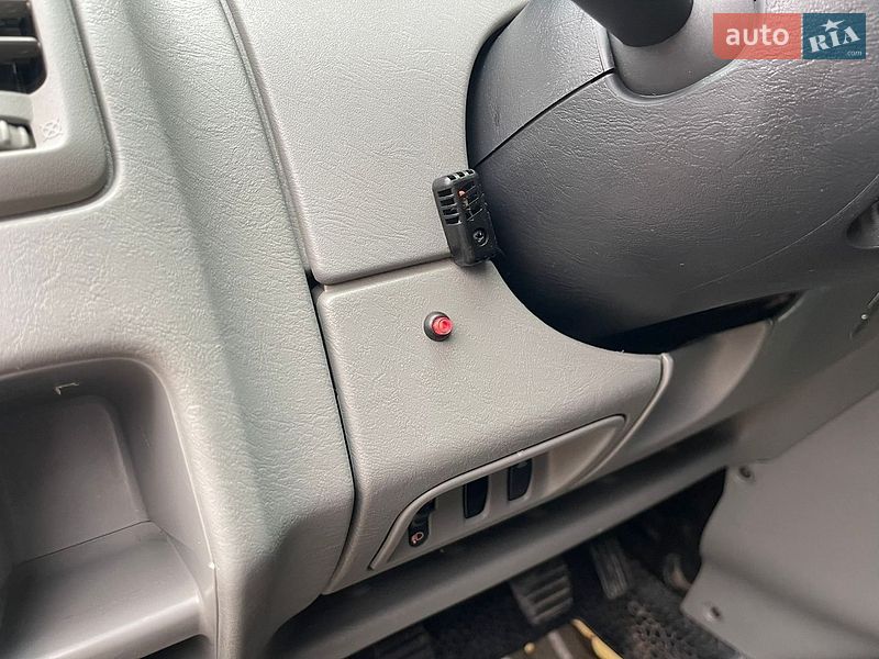 Вантажний фургон Renault Trafic 2014 в Рівному