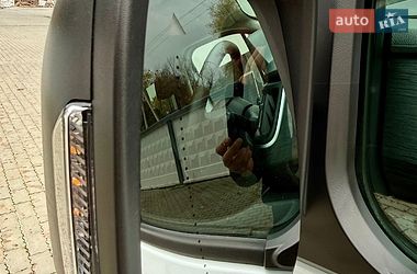 Минивэн Renault Trafic 2023 в Киеве фото 27 Минивэн Renault Trafic 2023 в Киеве