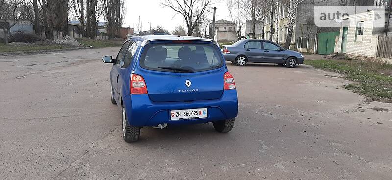 Купе Renault Twingo 2010 в Чернігові