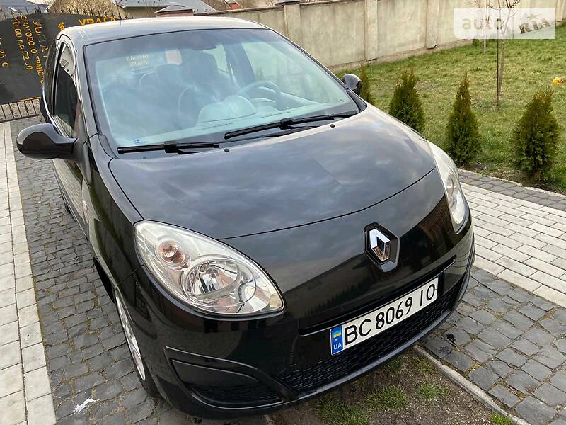 Хетчбек Renault Twingo 2008 в Стрию