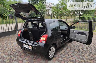 Хэтчбек Renault Twingo 2009 в Стрые