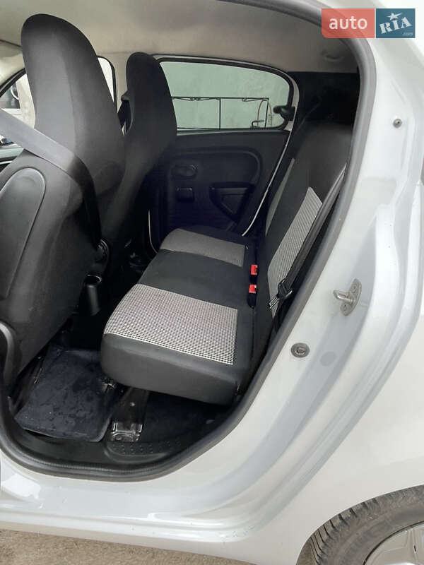 Хэтчбек Renault Twingo 2020 в Белогорье