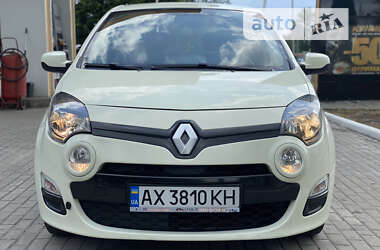 Хэтчбек Renault Twingo 2012 в 