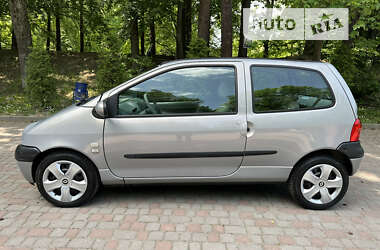 Хэтчбек Renault Twingo 2005 в 