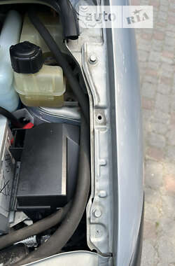 Хэтчбек Renault Twingo 2005 в 