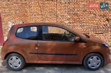 Хэтчбек Renault Twingo 2010 в 