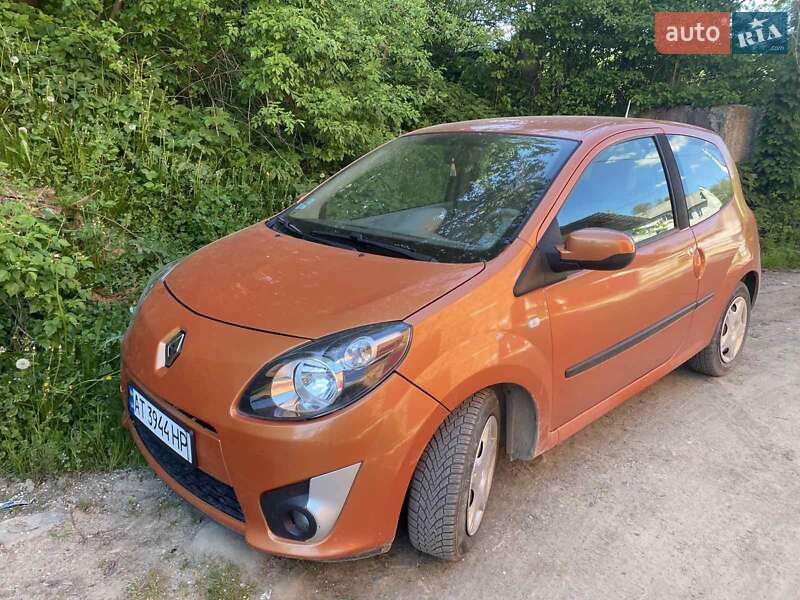 Хэтчбек Renault Twingo 2010 в Ивано-Франковске фото 2 Хэтчбек Renault Twingo 2010 в Ивано-Франковске
