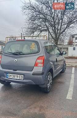 Хэтчбек Renault Twingo 2009 в Коростене