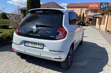 Хэтчбек Renault Twingo 2021 в 