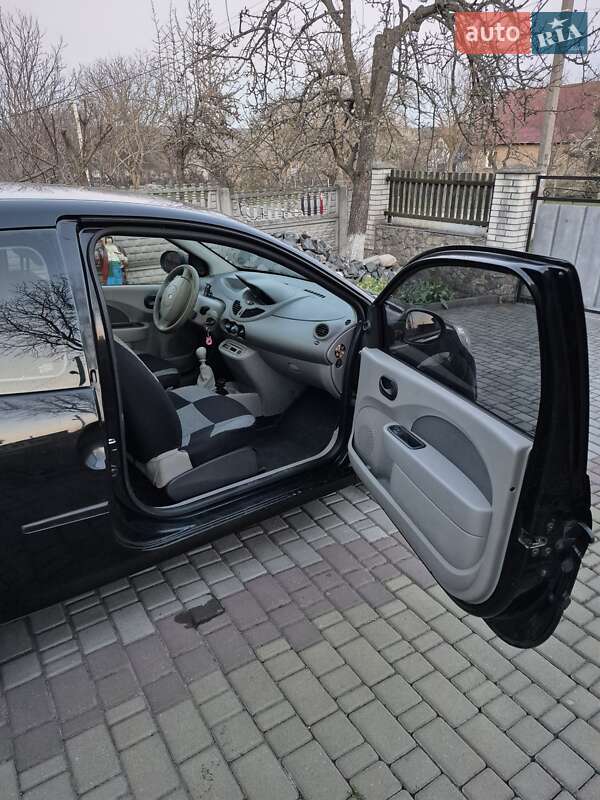Хэтчбек Renault Twingo 2008 в Тараще