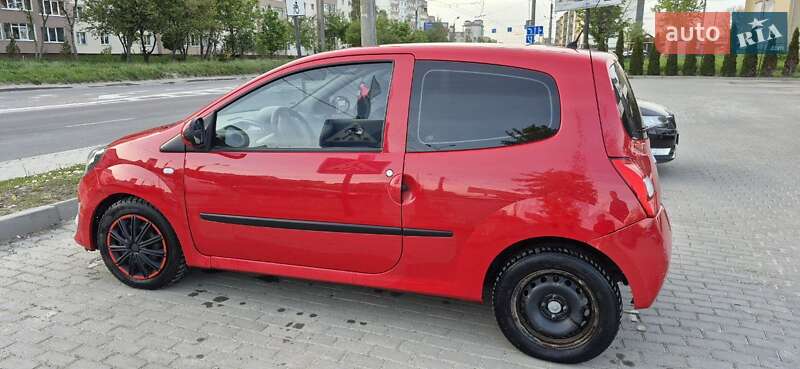 Хэтчбек Renault Twingo 2009 в 