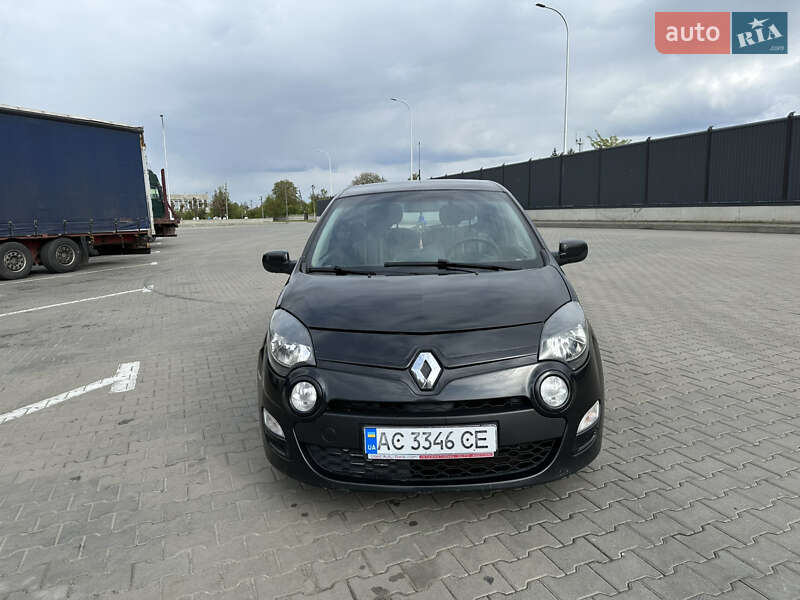 Хэтчбек Renault Twingo 2012 в 