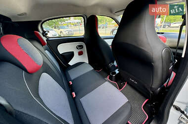 Хетчбек Renault Twingo 2015 в 