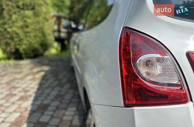 Хэтчбек Renault Twingo 2013 в 