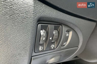 Хэтчбек Renault Twingo 2013 в 