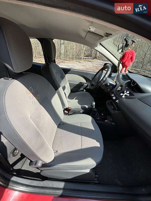 Хэтчбек Renault Twingo 2011 в Броварах фото 13 Хэтчбек Renault Twingo 2011 в Броварах