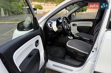 Хэтчбек Renault Twingo 2021 в 