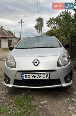 Хэтчбек Renault Twingo 2011 в Змиеве