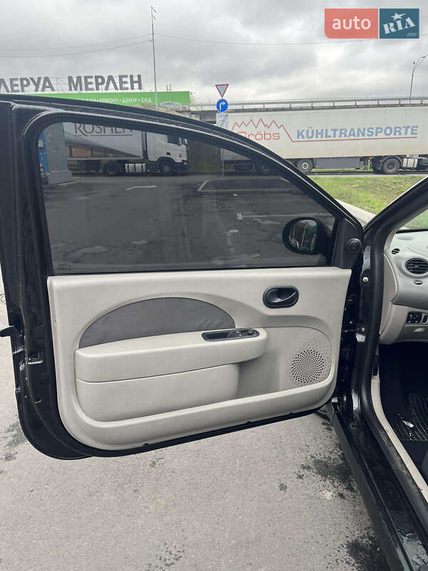 Хетчбек Renault Twingo 2008 в Києві фото 10 Хетчбек Renault Twingo 2008 в Києві