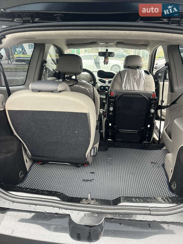 Хетчбек Renault Twingo 2008 в Києві фото 12 Хетчбек Renault Twingo 2008 в Києві