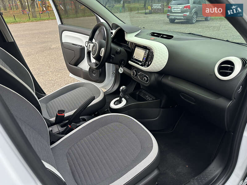Хэтчбек Renault Twingo 2022 в Коломые фото 23 Хэтчбек Renault Twingo 2022 в Коломые