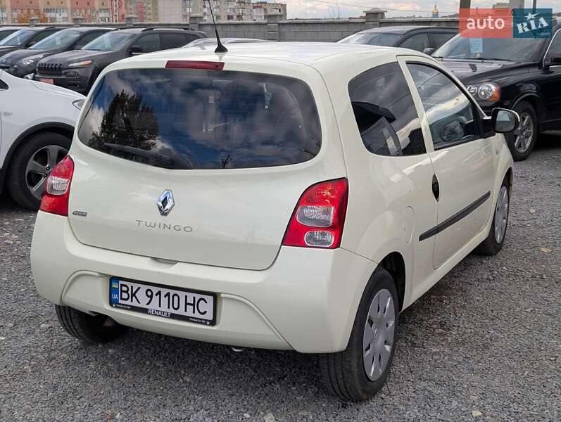 Хэтчбек Renault Twingo 2011 в Ровно