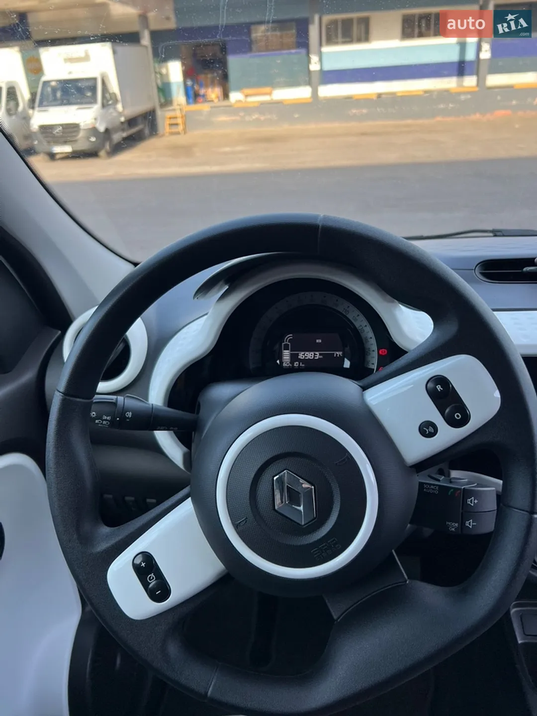 2022 Renault Twingo - мініатюра 23
