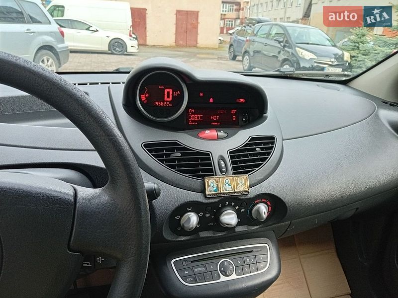 Хетчбек Renault Twingo 2011 в Рівному