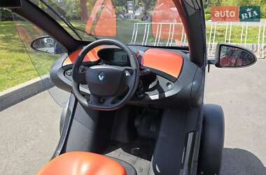 Хетчбек Renault Twizy Z.E. 2014 в 