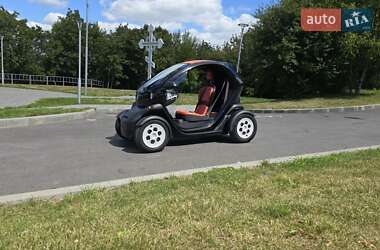 Хетчбек Renault Twizy Z.E. 2014 в 