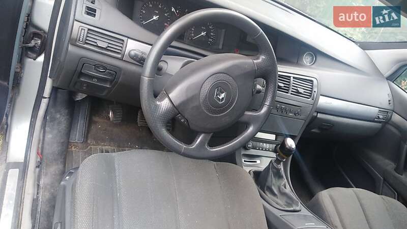 Хэтчбек Renault Vel Satis 2002 в Черноморске фото 3 Хэтчбек Renault Vel Satis 2002 в Черноморске