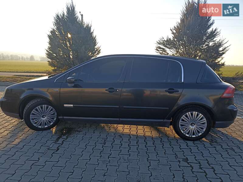 Хетчбек Renault Vel Satis 2002 в Красилові