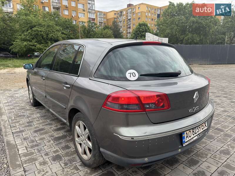 Хэтчбек Renault Vel Satis 2004 в Ужгороде