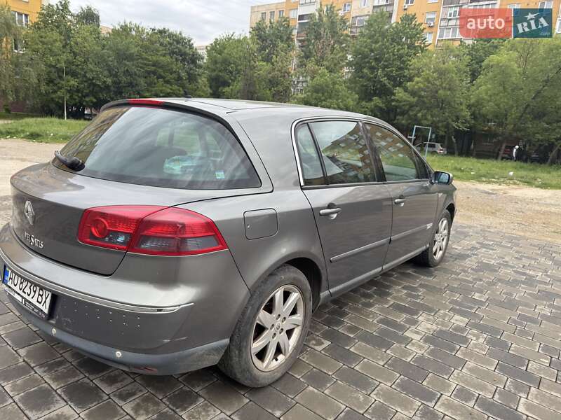 Хэтчбек Renault Vel Satis 2004 в Ужгороде