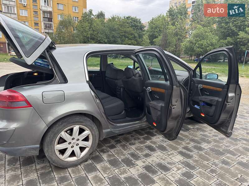 Хэтчбек Renault Vel Satis 2004 в Ужгороде