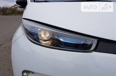 Хетчбек Renault Zoe 2013 в 