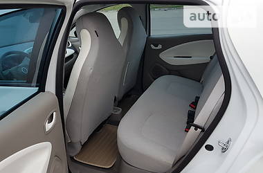 Хетчбек Renault Zoe 2013 в 