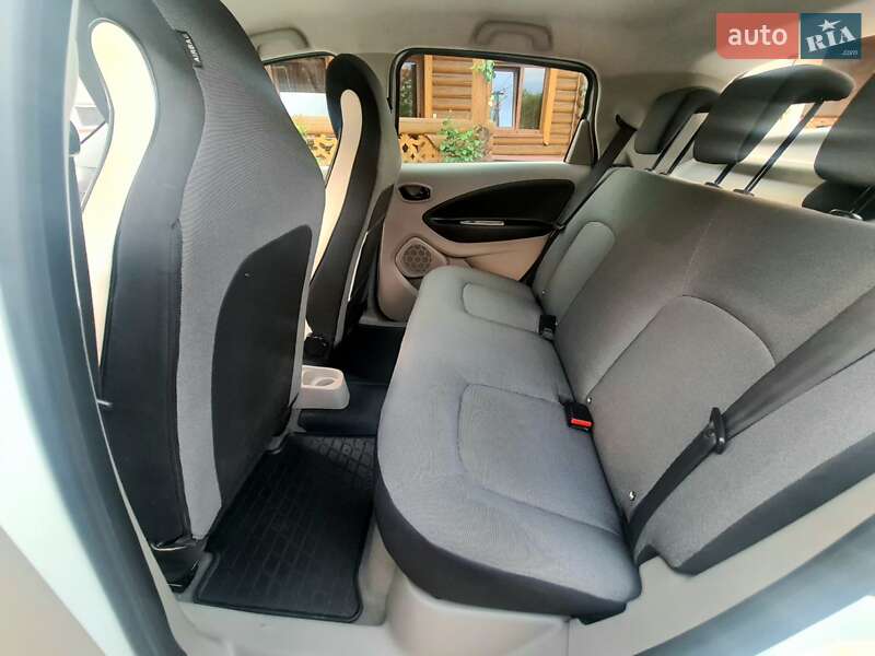 Хетчбек Renault Zoe 2015 в Дрогобичі