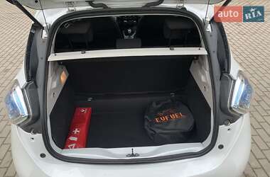Хэтчбек Renault Zoe 2018 в 