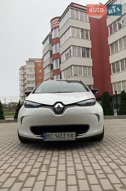 Хэтчбек Renault Zoe 2018 в 