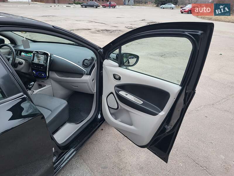 Хэтчбек Renault Zoe 2016 в Кропивницком