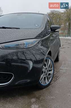 Хэтчбек Renault Zoe 2014 в 