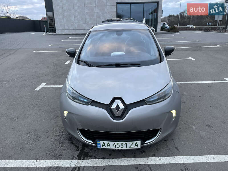 Хэтчбек Renault Zoe 2015 в Киеве фото 3 Хэтчбек Renault Zoe 2015 в Киеве