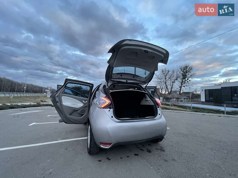 Хэтчбек Renault Zoe 2015 в Киеве фото 19 Хэтчбек Renault Zoe 2015 в Киеве