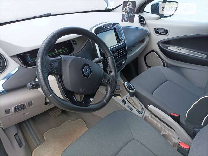 Хэтчбек Renault Zoe 2013 в Дубно