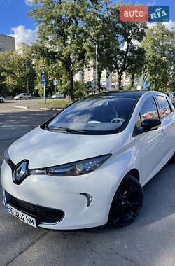 Хэтчбек Renault Zoe 2013 в 