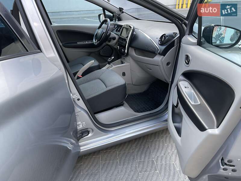 Хетчбек Renault Zoe 2015 в Львові