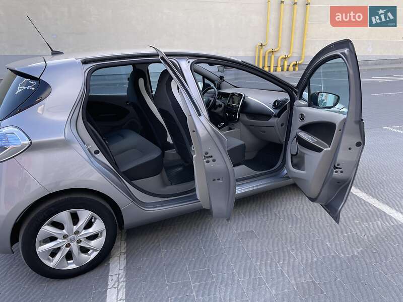 Хетчбек Renault Zoe 2015 в Львові