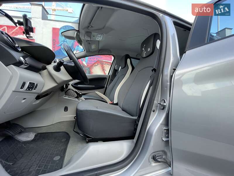 Хетчбек Renault Zoe 2015 в Львові